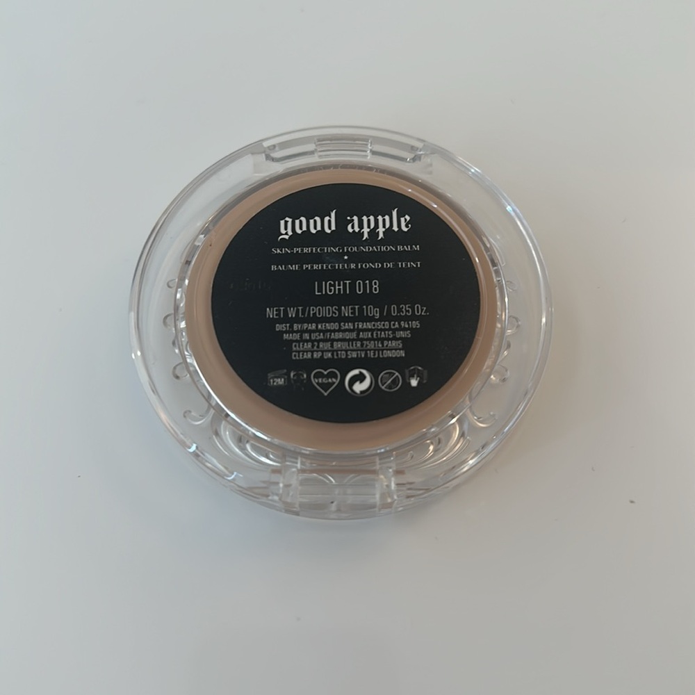 Kat Von D - Good Apple Foundation - light 018